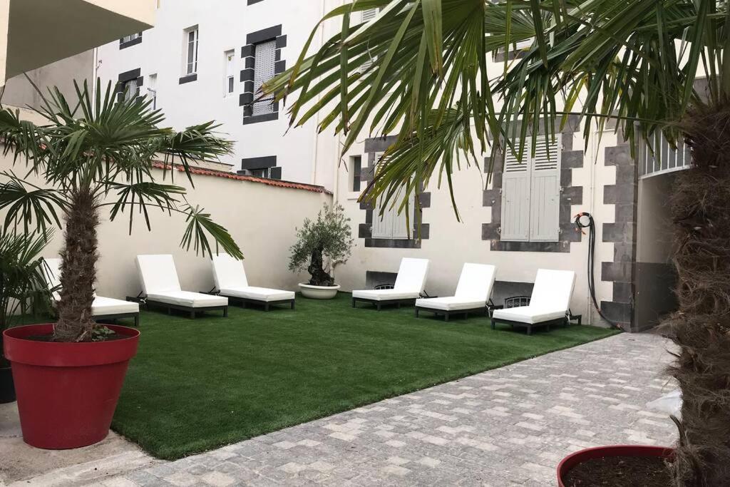 Nid D Amour F1 40M2 Calme Rdc Possibilite Jacuzzi Hammam Chamalieres Exterior photo
