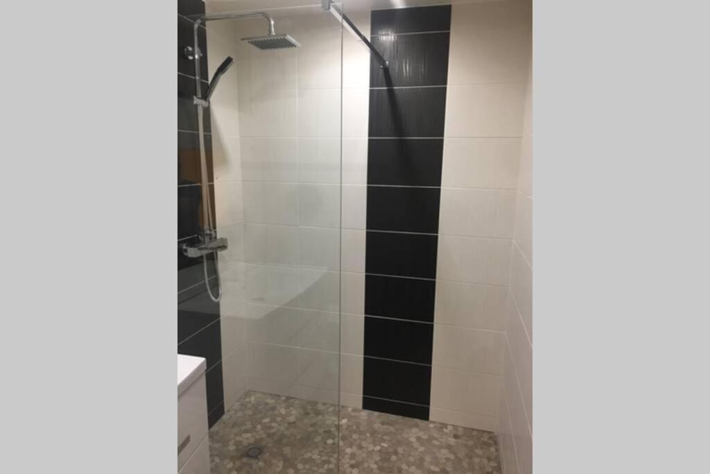 Nid D Amour F1 40M2 Calme Rdc Possibilite Jacuzzi Hammam Chamalieres Exterior photo